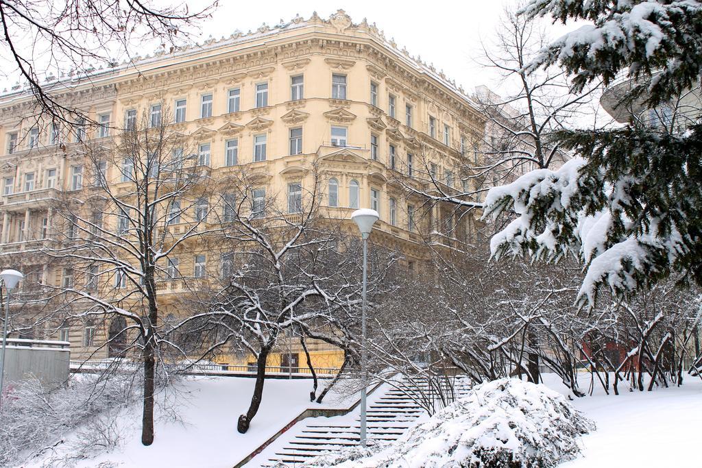 Royal Prague Apartment Celakovskeho Sady — Photos 2